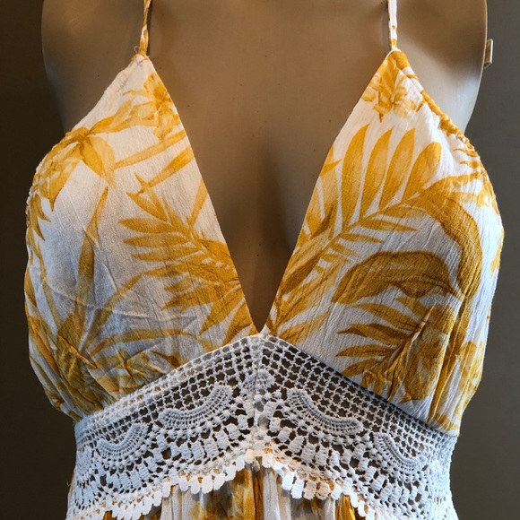 SALE! Open Back High/Low Dress! - Picture 4 of 7